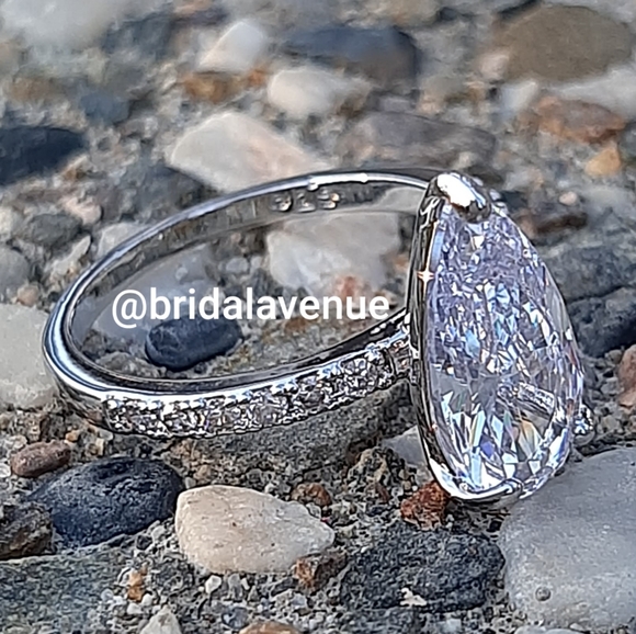 Silver Simulated Diamonds Teardrop Ring - Picture 5 of 8